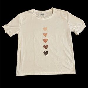 Lose fitting t-shirt with hearts, size L